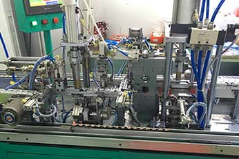 300自動組合機