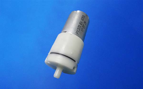DC微型直流電動充氣泵PYP370底面 DC微型直流電動充氣泵PYP370底面